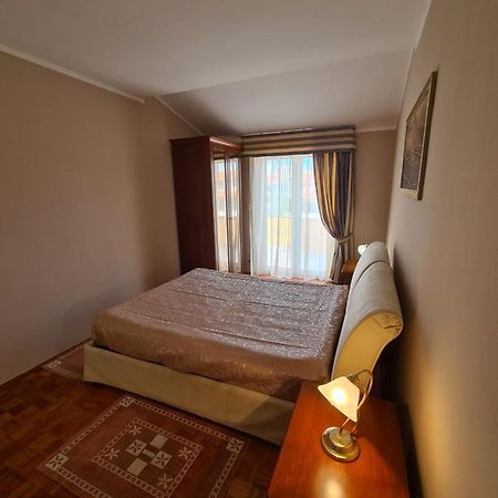 Apartment Sunny プーラ エクステリア 写真