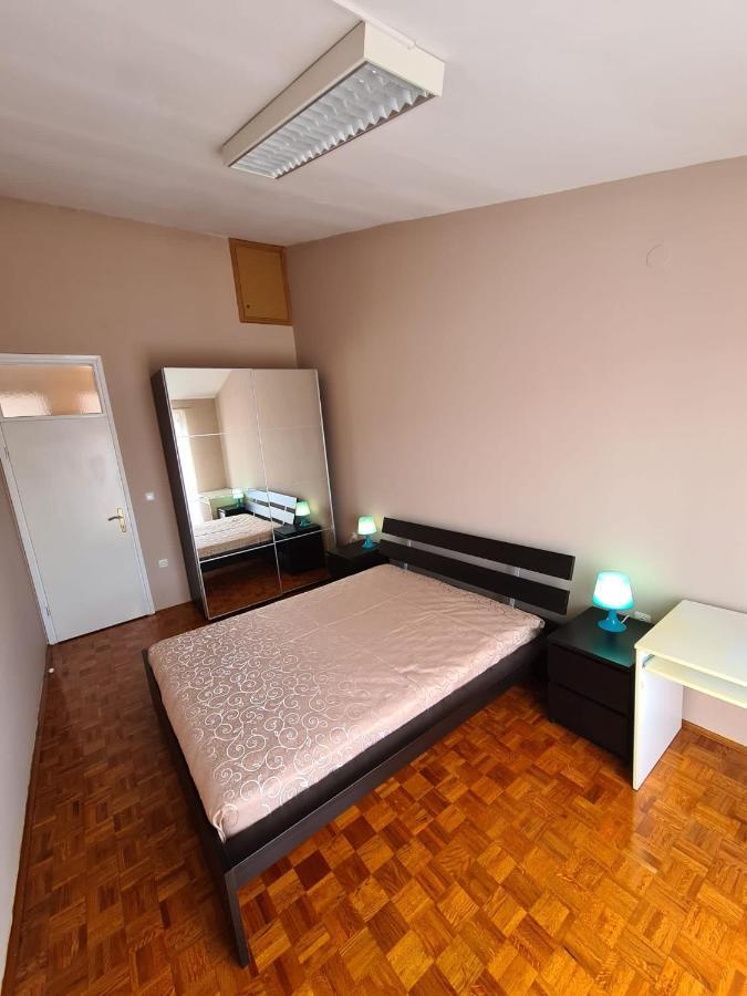 Apartment Sunny プーラ エクステリア 写真